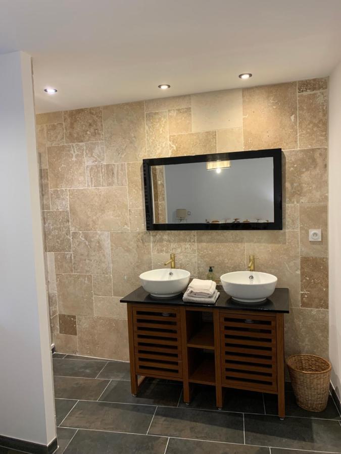 La Bonbonniere Gite De Charme Avec Jacuzzi มาโลแซน ภายนอก รูปภาพ