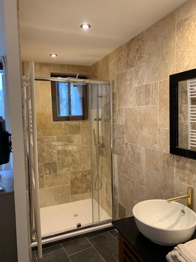 La Bonbonniere Gite De Charme Avec Jacuzzi มาโลแซน ภายนอก รูปภาพ
